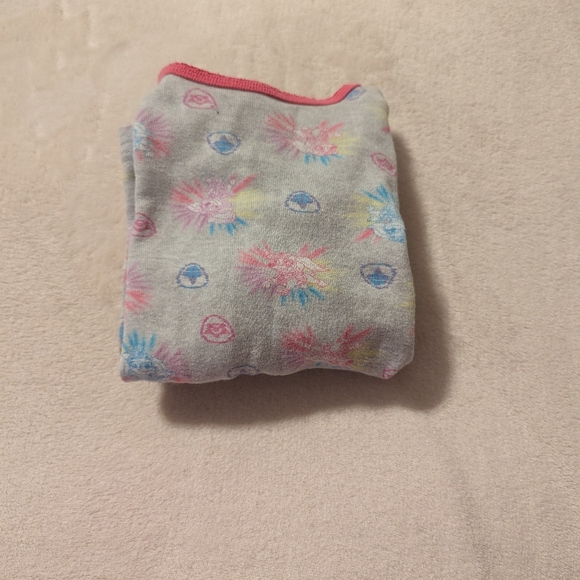 5/$20🩵 Paw Patrol Girl's Pajama Set - Picture 9 of 10